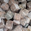 Punased graniitklotsid, ~5 × 5 × 5 cm, kg